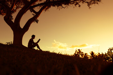 外国是怎么过清明节的？